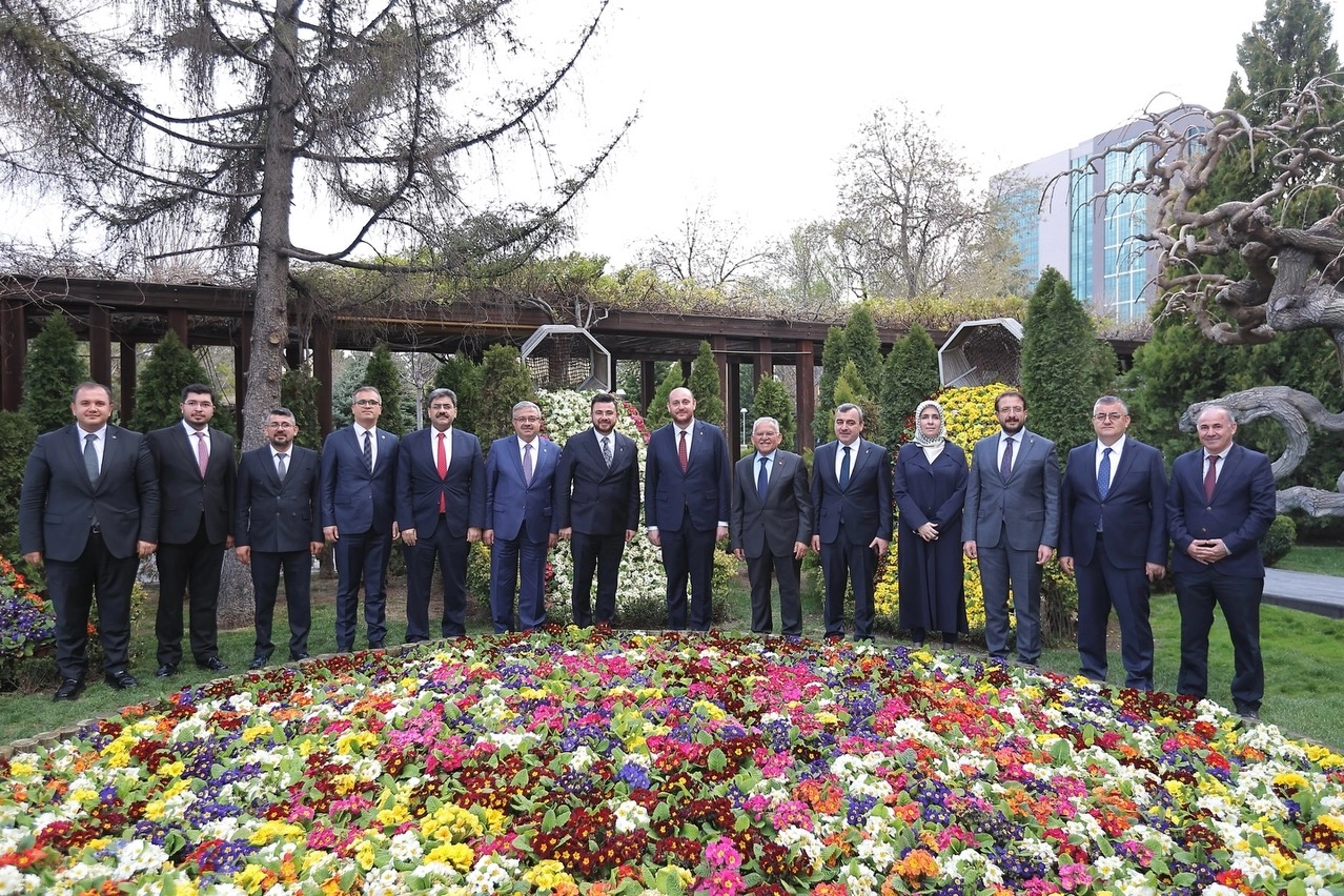 Kayseri’de İş Birliği Mesajı: Büyükkılıç’tan Büyükgümüş’e Teşekkür
