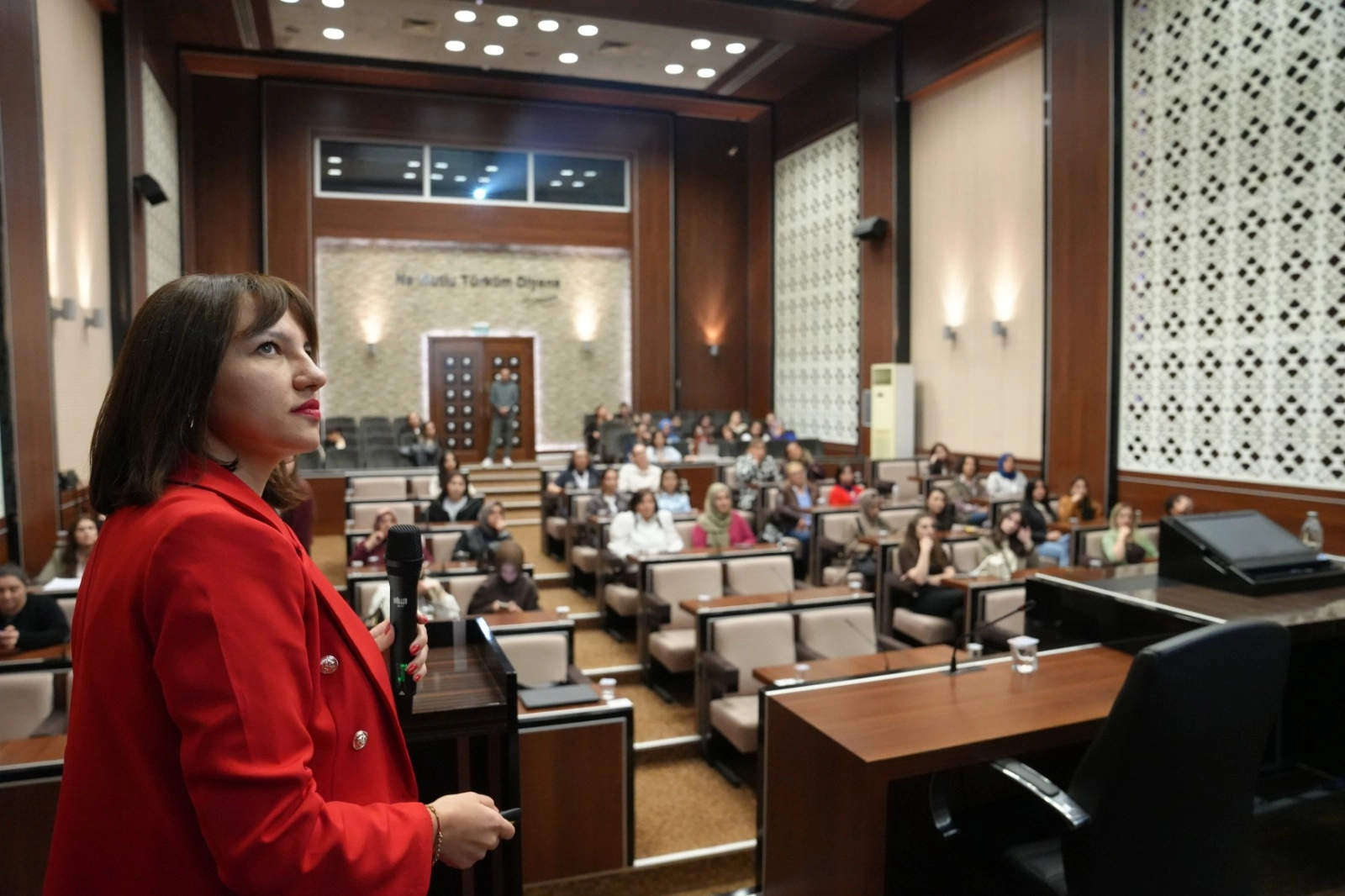 Keçiören Belediyesi’nden Personele Kadın Sağlığı Semineri